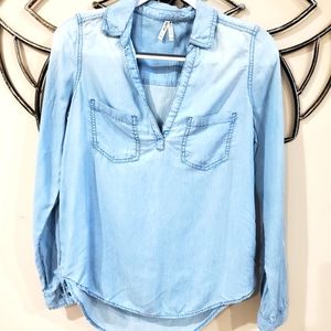Juniors XS Light Blue Long Sleeve Shirt